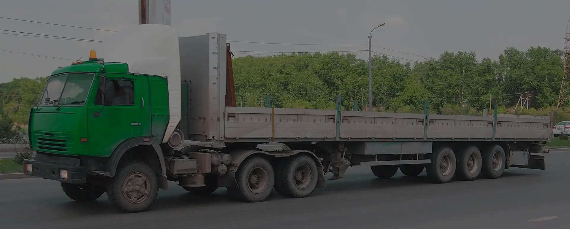 Онлайн калькулятор для расчета международной доставки грузов в станице Новодеревянковская (Южный округ - Краснодарский край) с услугой аренды автотранспорта